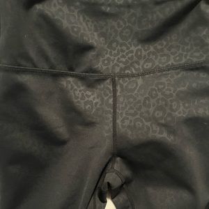 Zyia size 4 cheetah print leggings